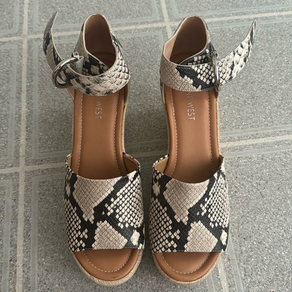 New NineWest Adell Espedrelle wedge sandal size 9